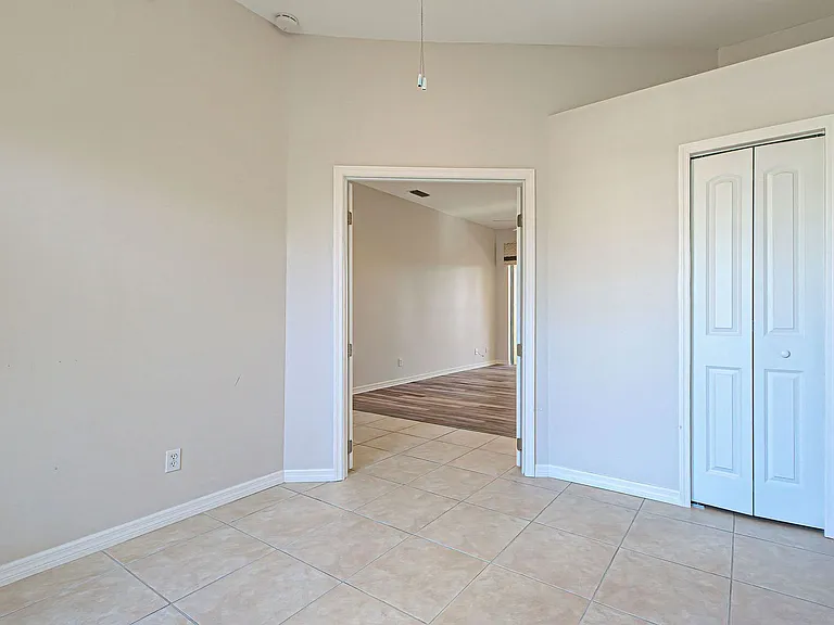 910 Bramley Ct #6 — Photo 29