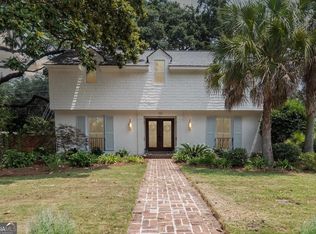 102 E 56th St, Savannah, GA 31405
