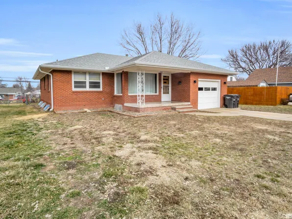 1510 W 8th St, Hastings, NE 68901