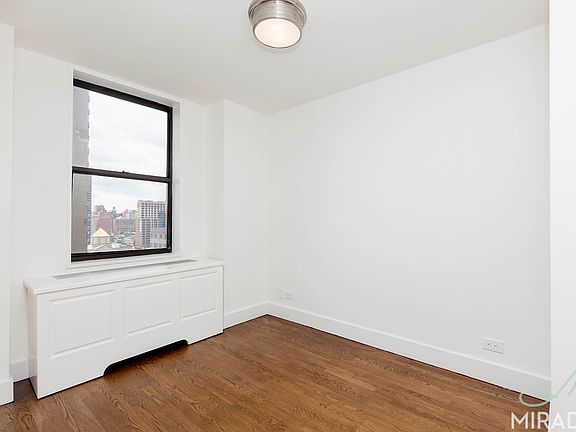 5th image of 330 E 39th St APT 16C