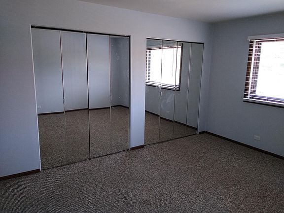 5th image of 4134 Cove Ln