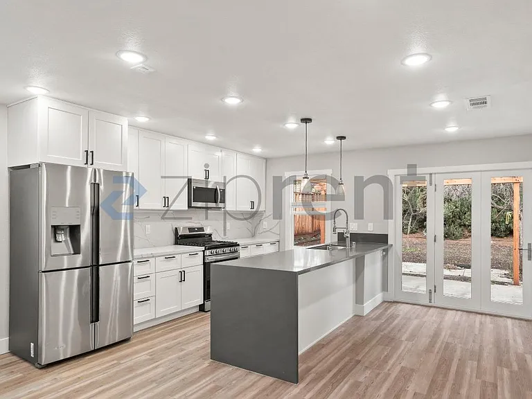 42740 Jefferson St — Photo 7