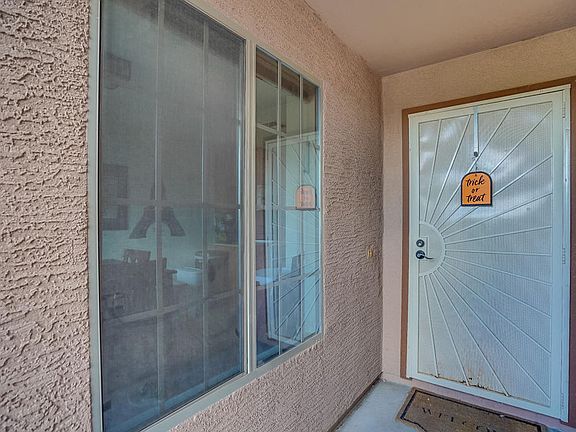 3rd image of 2155 W Broadway Ave