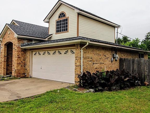 2nd image of 331 W Red Bird Ln