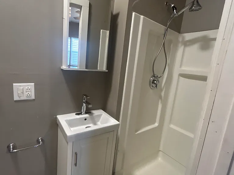 1427 Pearl St — Photo 11