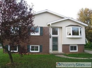 925 Greenwood St, Middleville, MI 49333