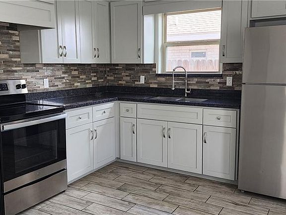 4th image of 5804 Nightingale Ave #1