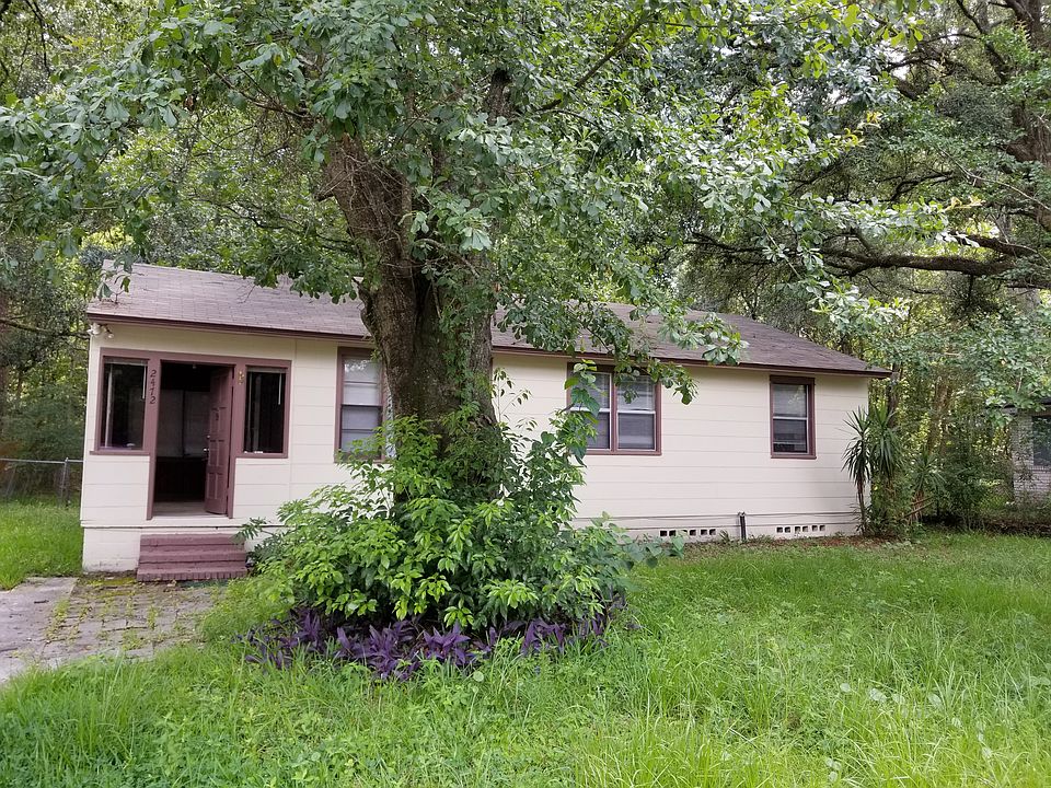 1st image of 2472 Ellington Ave