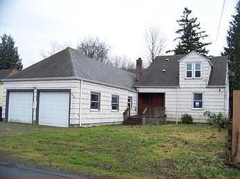 3rd image of 5416 4th St E