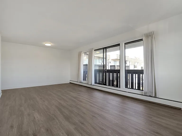 908 Market St — Photo 4