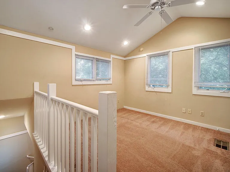 4506 Caswell Ave #B — Photo 15