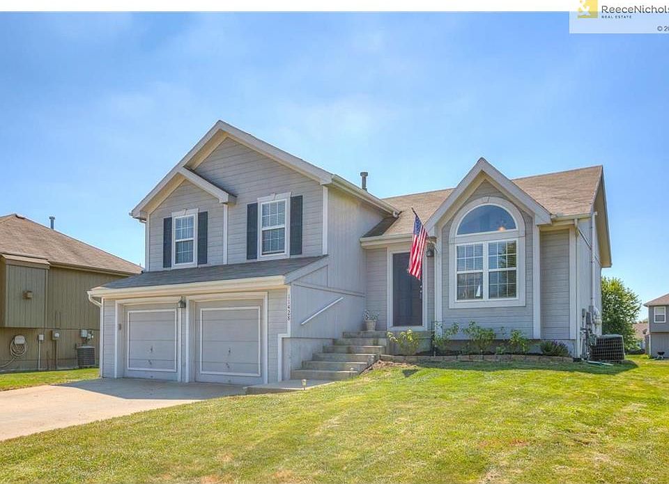 Atrium Split in Liberty School District