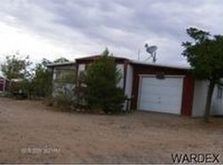 3715 W Burro Dr, Golden Valley, AZ 86413