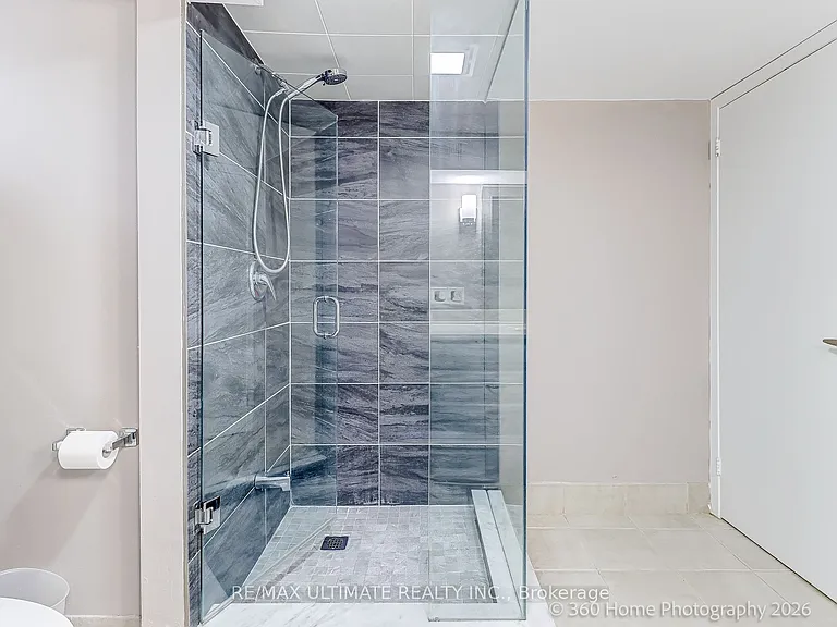 49 Gooderham Dr — Photo 8