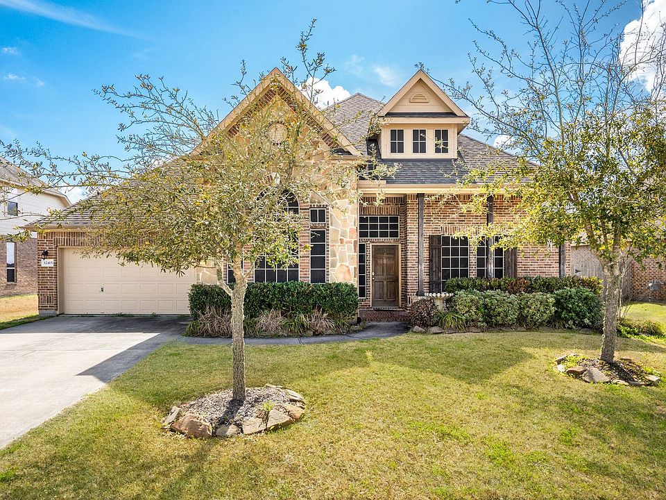 1st image of 12415 Emerald Ln
