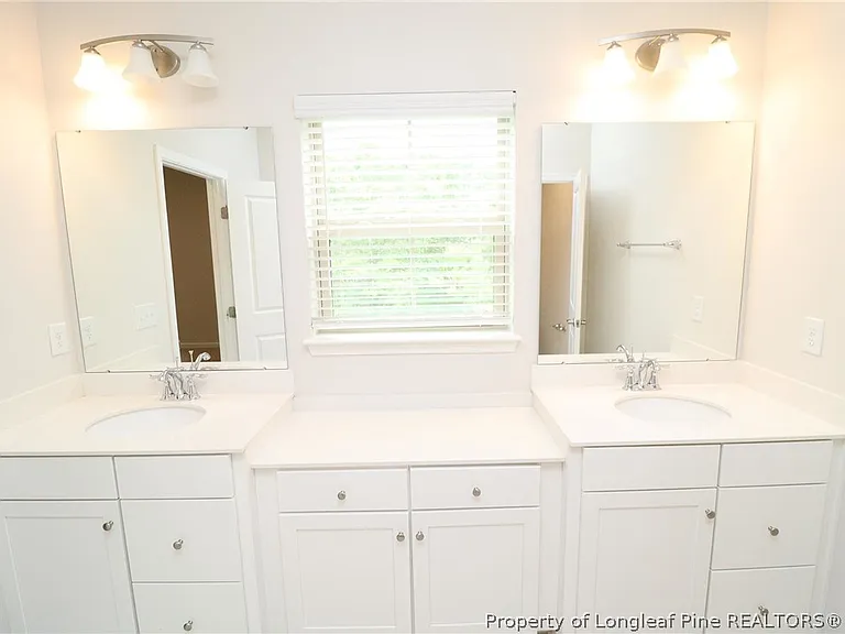 1242 Channing Park Cir — Photo 30