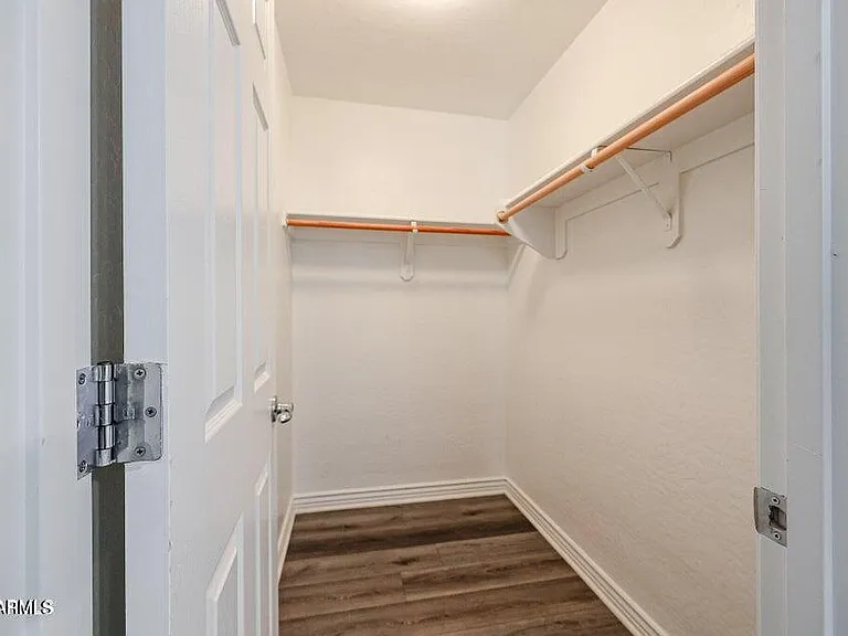 10863 W Washington St — Photo 31