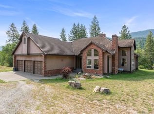 995 Shuswap River Dr, North Okanagan, BC V0E2G6
