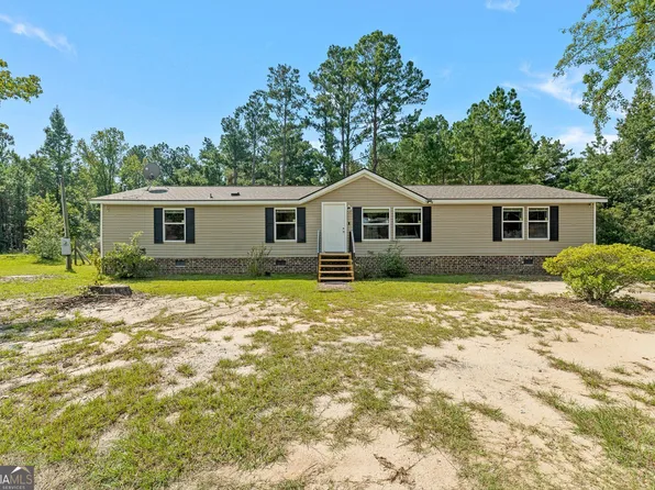 180 Lucious St, Pembroke, GA 31321