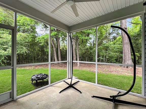 2nd image of 1074 Whitlow Blvd