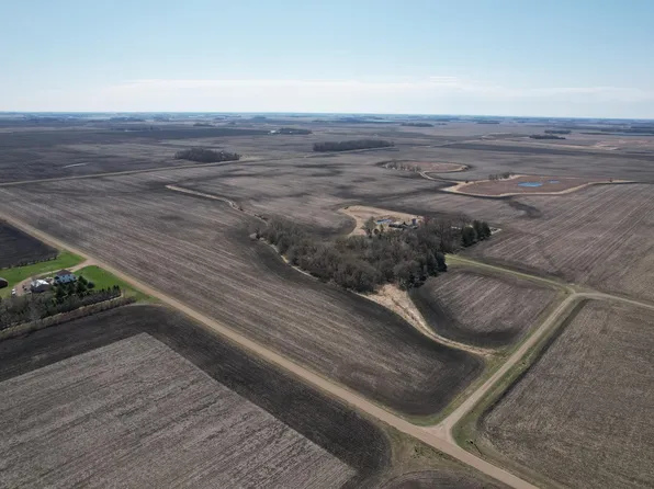 50491 100th St, Donnelly, MN 56235