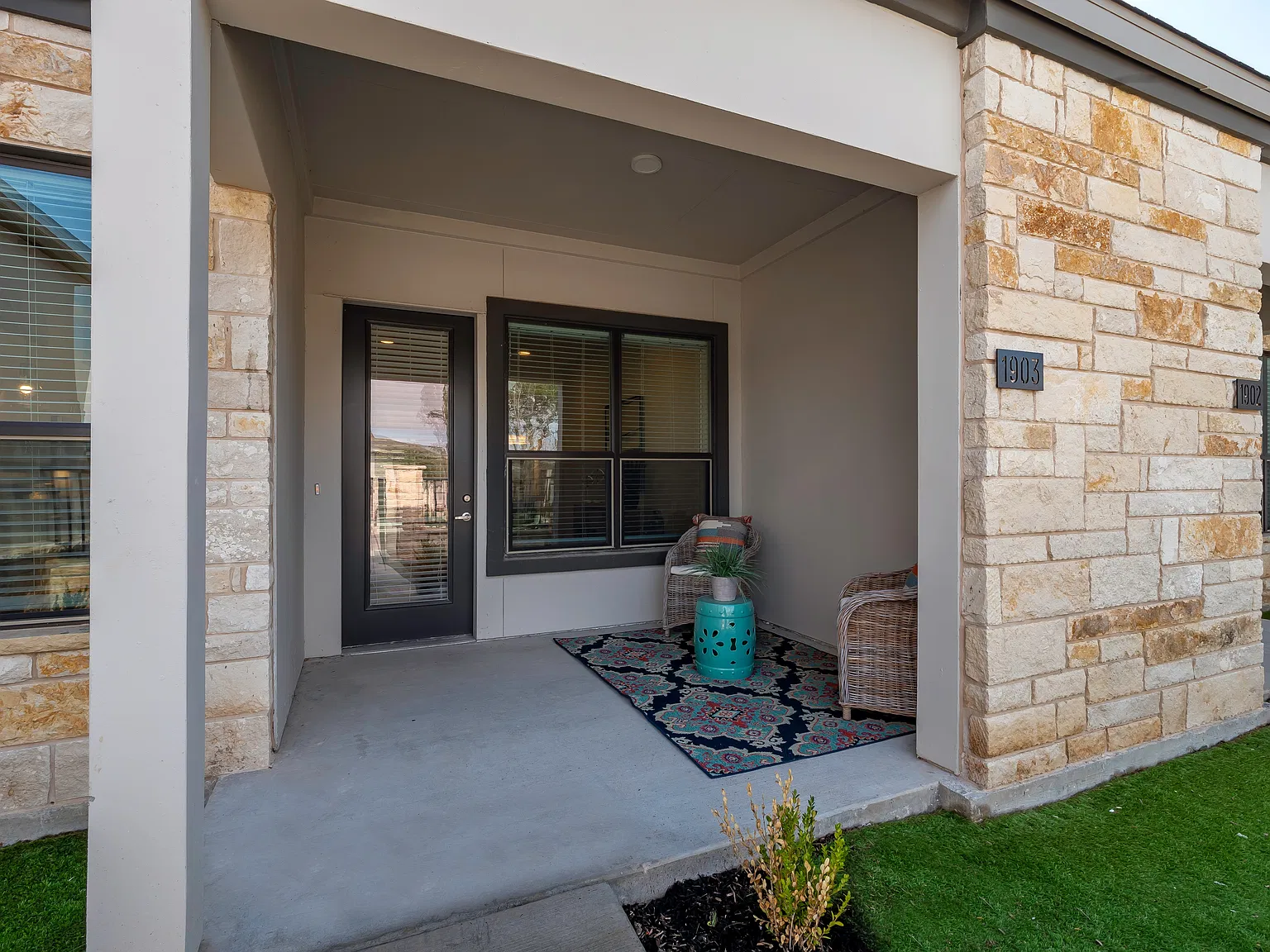 Villas of Mason Hills — Photo 4