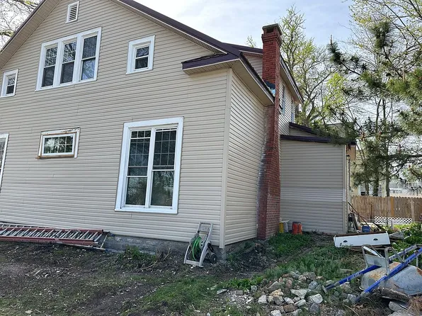 130 N Ball St, Webb City, MO 64870