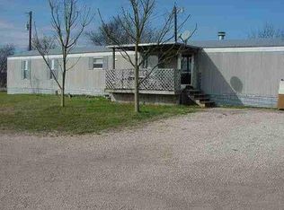 111 Stoneleigh Rd, Center Pt, TX 78010