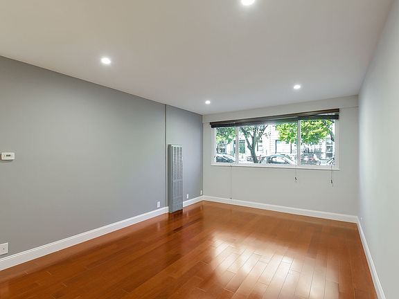 3rd image of 340 Baker St APT 1