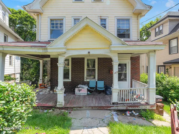 135 Highview Ave, Staten Island, NY 10301