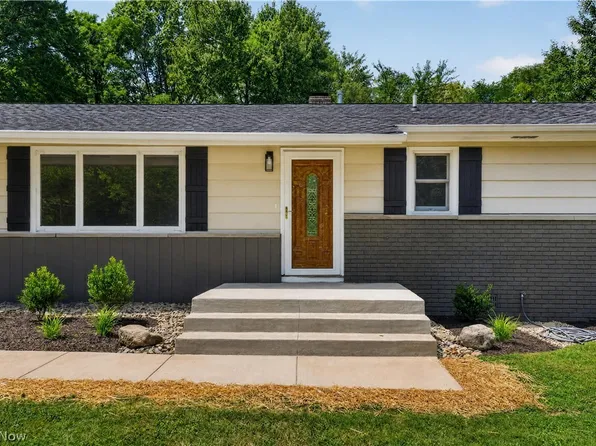 8136 Timberlane Dr, Painesville, OH 44077