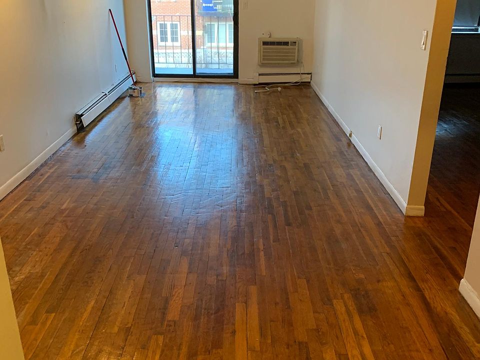 1st image of 15106 80th St Floor 3