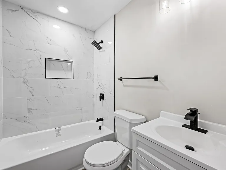 1918 E Lafayette Ave — Photo 12