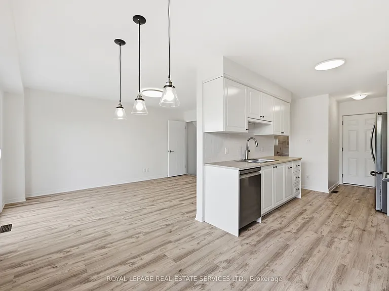 46 Lisbon Pines Dr — Photo 8