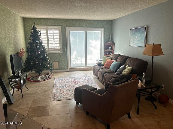 4th image of 2409 W CAMPBELL Avenue #11