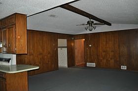 5th image of 1703 Standridge St