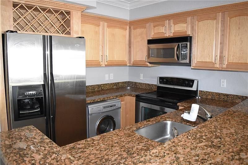 1st image of 150 NE 15th Ave APT 136