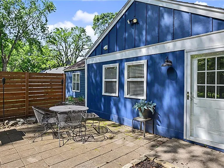 7525 Eaton St — Photo 12