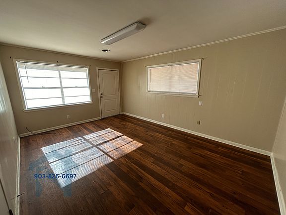 5th image of 804 Parkview Dr
