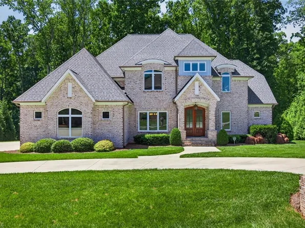 114 Slatey Dr, High Point, NC 27265