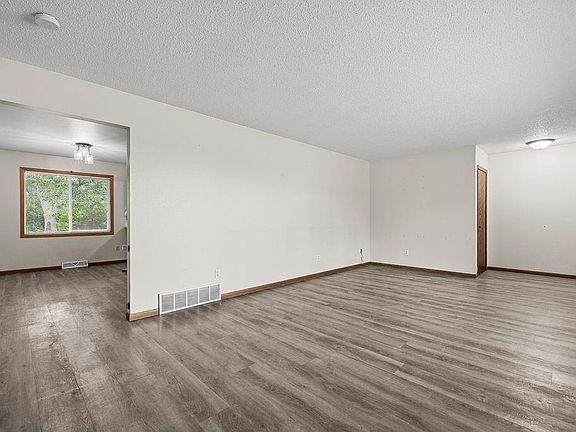 4th image of 210 2nd St E
