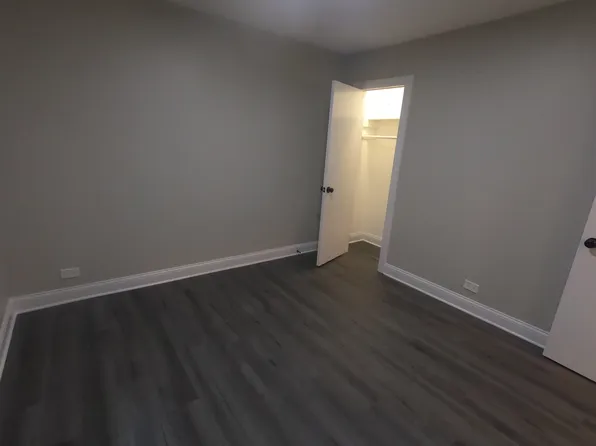 8800 S Exchange Ave, Orland Park, IL 60617