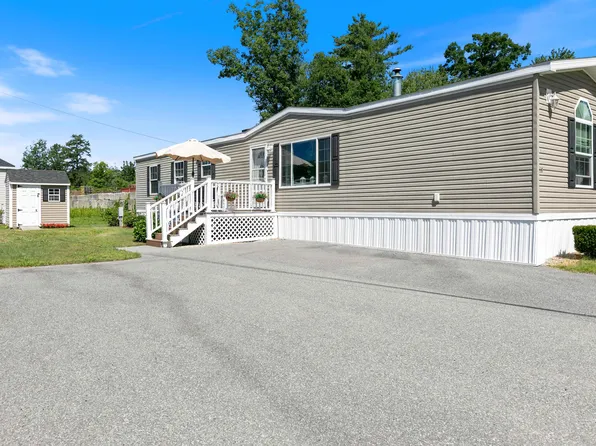 29 Lowell Road #18, Salem, NH 03079