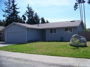 1445 NW 8th Ave, Oak Harbor, WA 98277