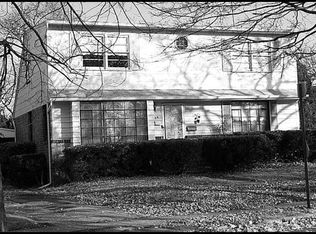 1128 Lorraine Dr, Franklin Square, NY 11010