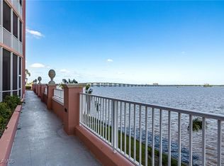 2745 1st St APT 306, Fort Myers, FL 33916