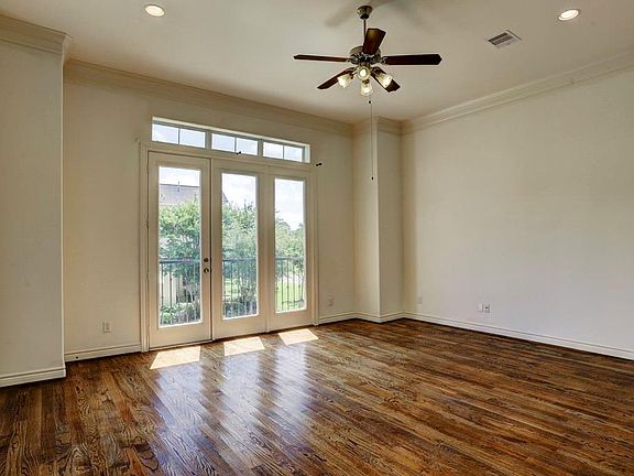 4th image of 9022 Harbor Hills Dr