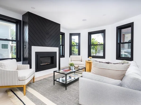 50 Foster St #50, Arlington, MA 02474