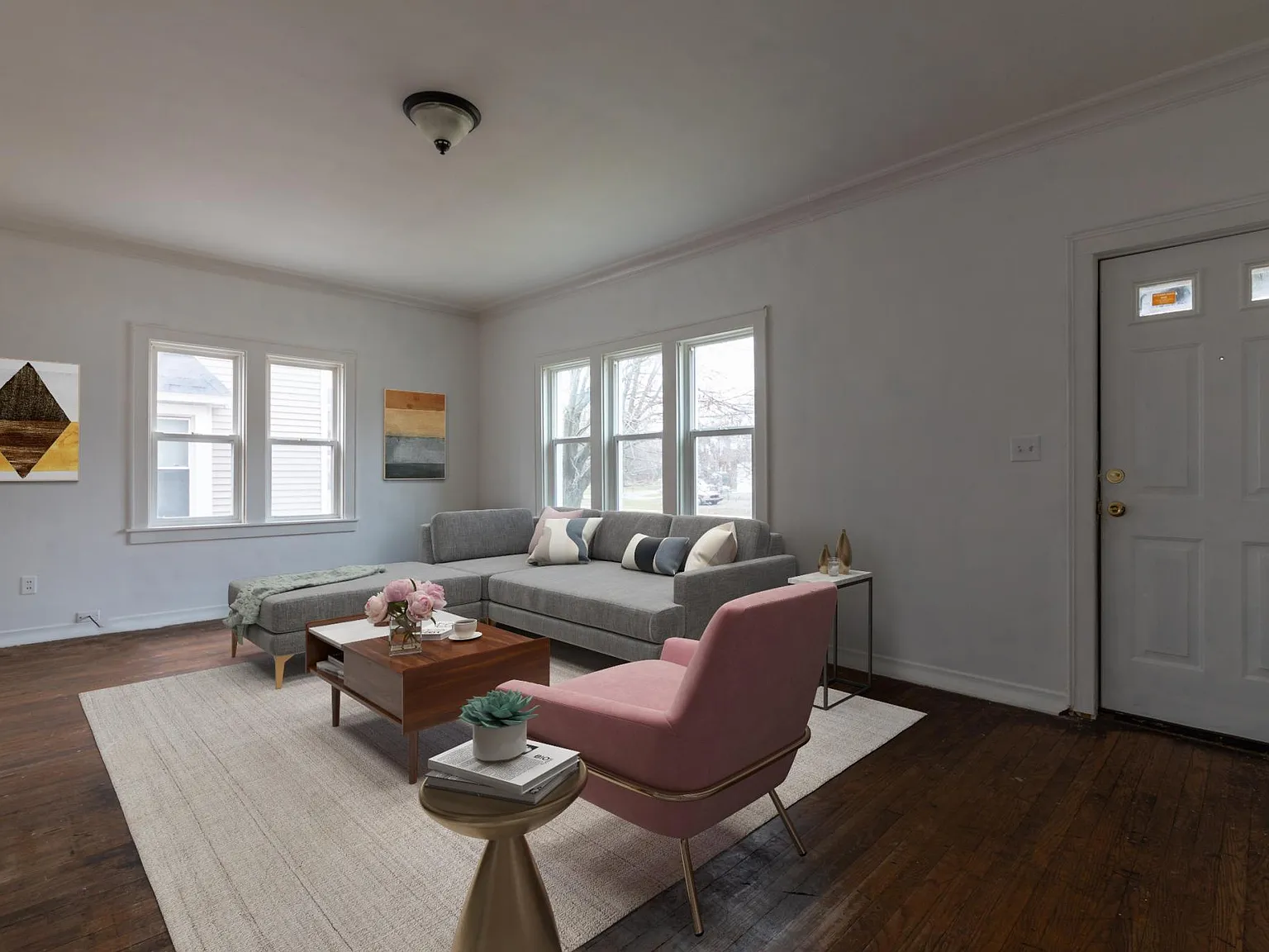 706 W Saginaw St — Photo 4