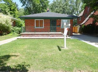 320 Esplanade St, Mount Clemens, MI 48043